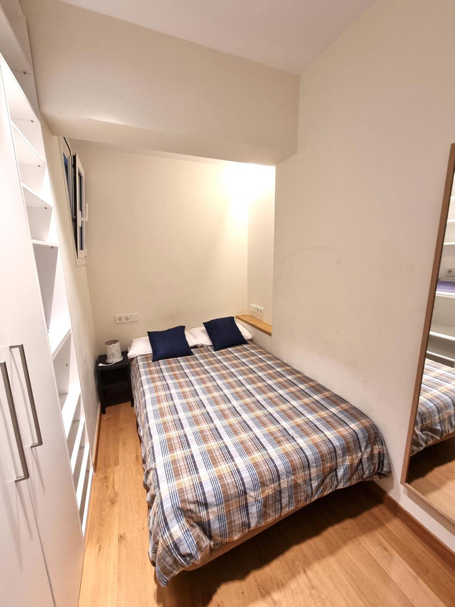 Maison d'hôtes Cozy Bedroom With A Private Bathroom In A Shared House *